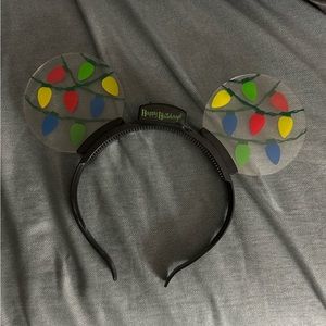 EUC Disney Christmas lights ears